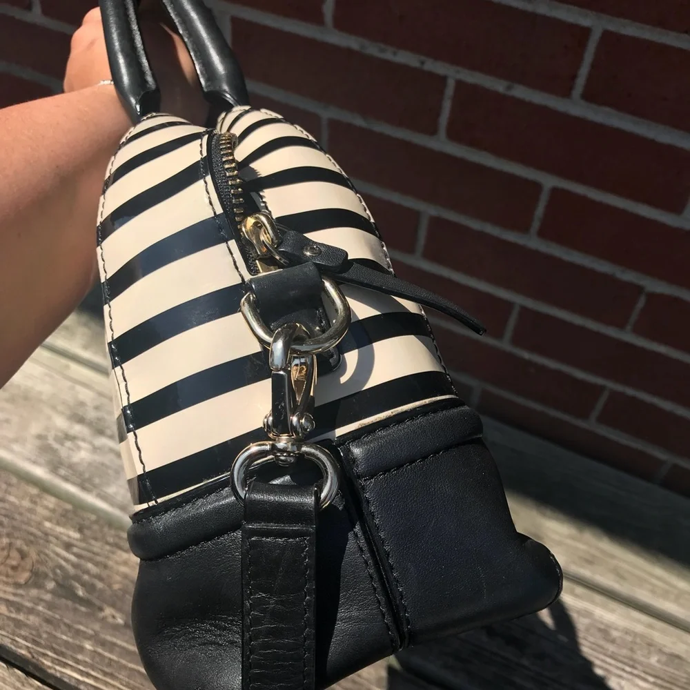 Kate Spade Chelsea Park Dome Satchel Matching Wristlet Stripe Set